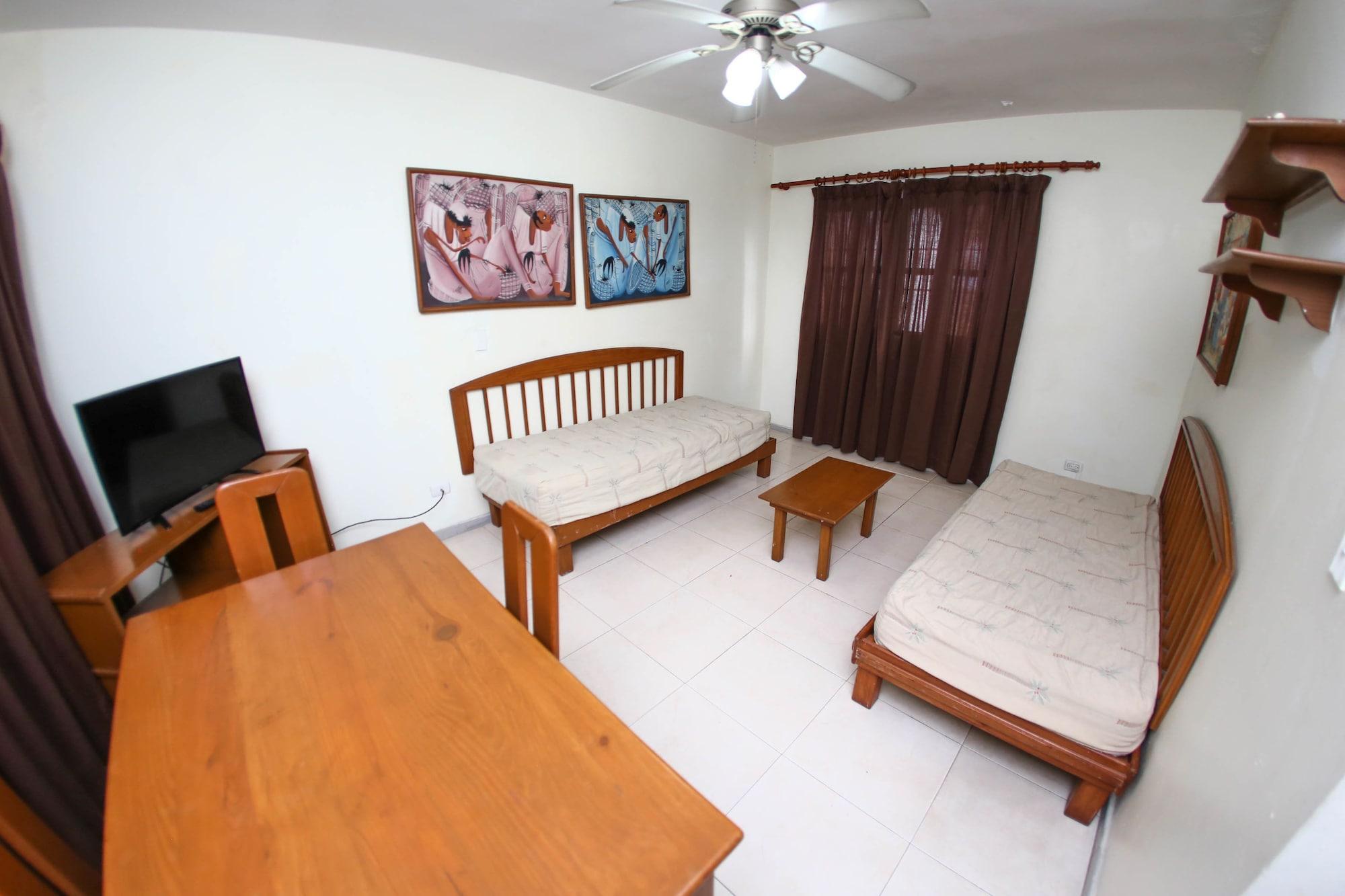 Acuarium Suite Resort La Viva Exterior photo