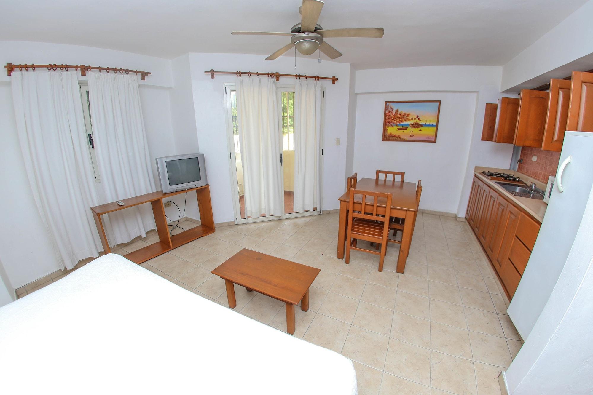 Acuarium Suite Resort La Viva Exterior photo