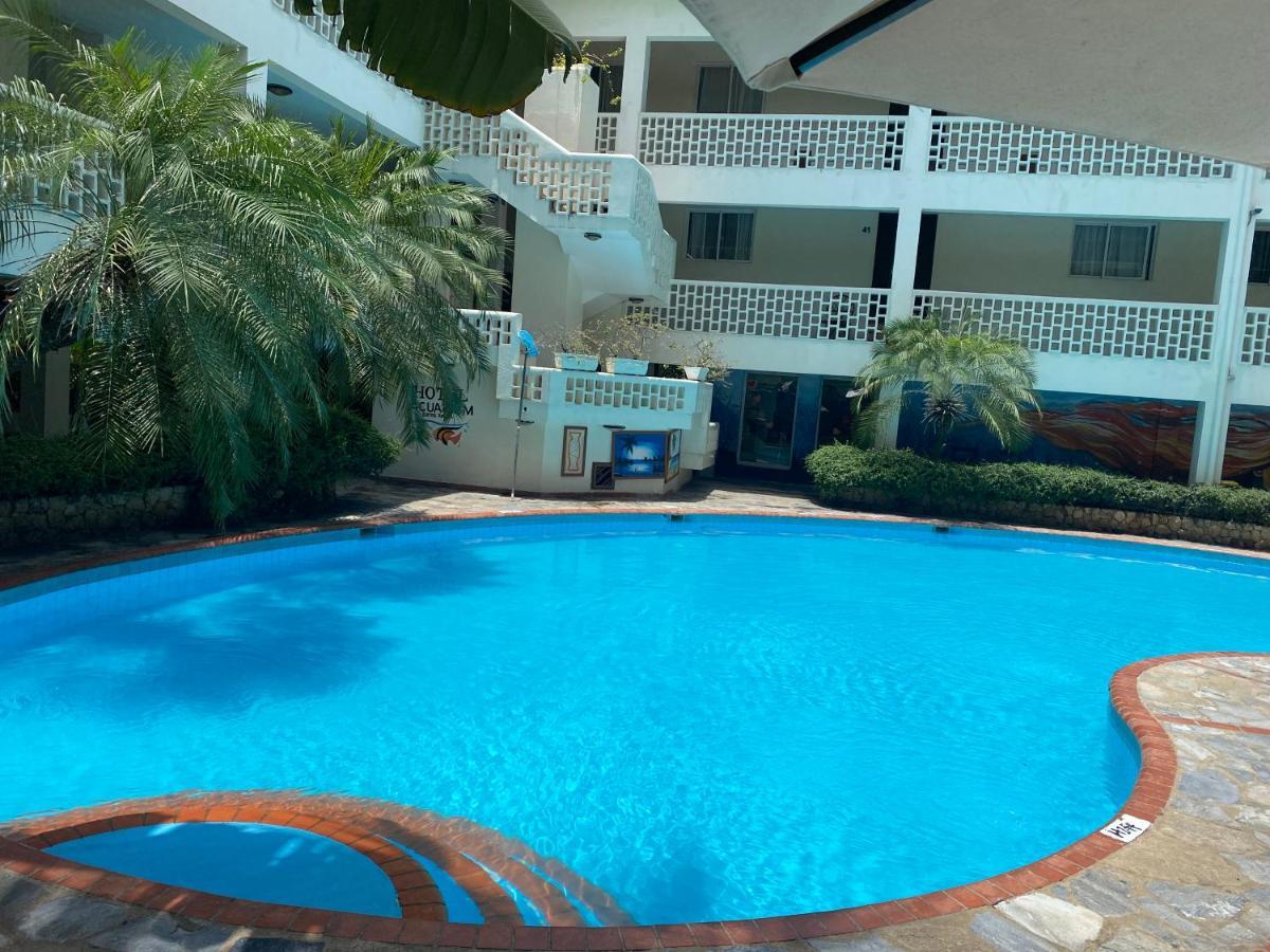 Acuarium Suite Resort La Viva Exterior photo