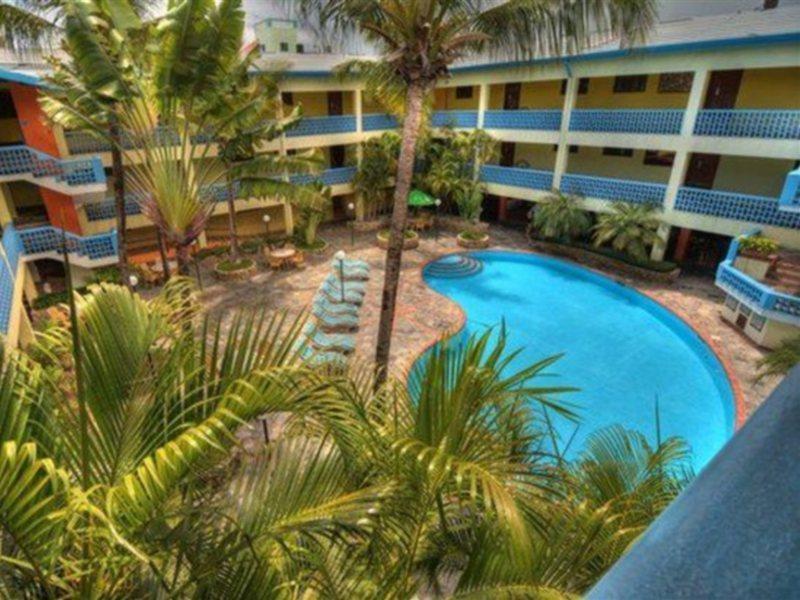 Acuarium Suite Resort La Viva Exterior photo