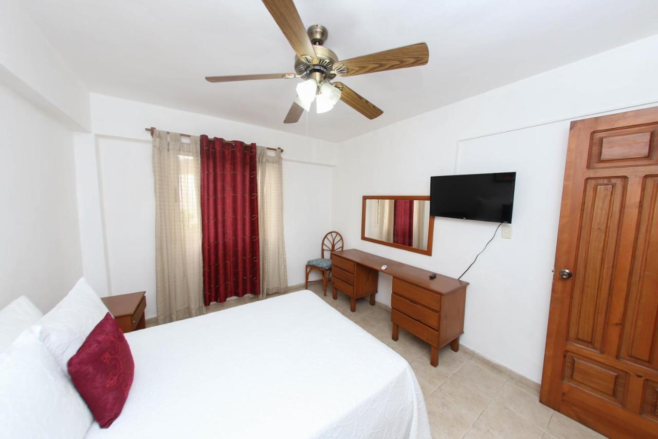 Acuarium Suite Resort La Viva Exterior photo
